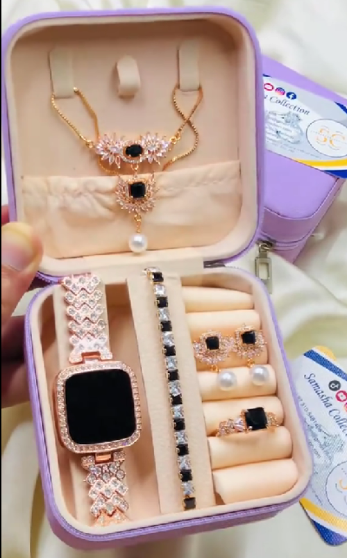 Artificial Jewelery Box With Smart Watch