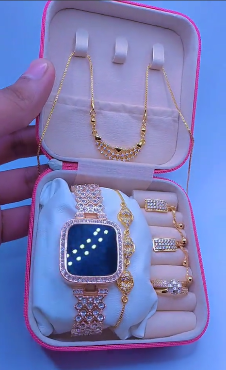 Elite Gold Accessory Box